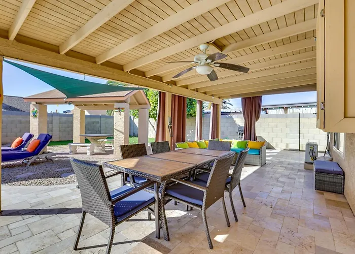 Holiday home Entertainment Hub! Family W/ Pool *