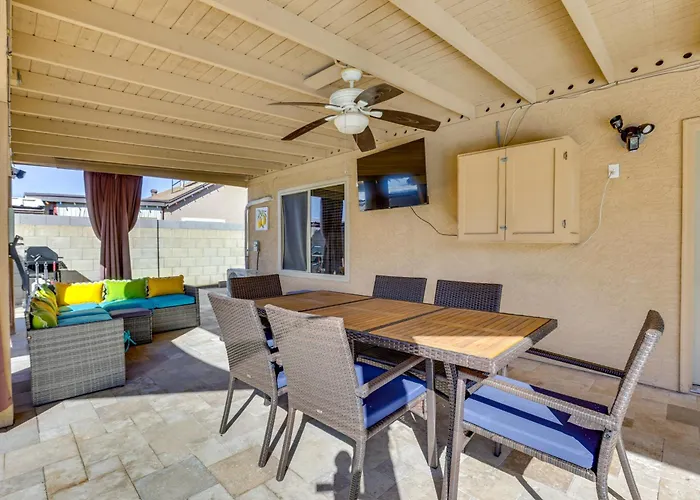 Holiday home Entertainment Hub! Family W/ Pool *